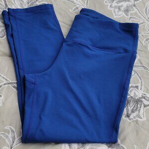 Oalka Mid Rise Workout Capris Blue Size Medium EUC